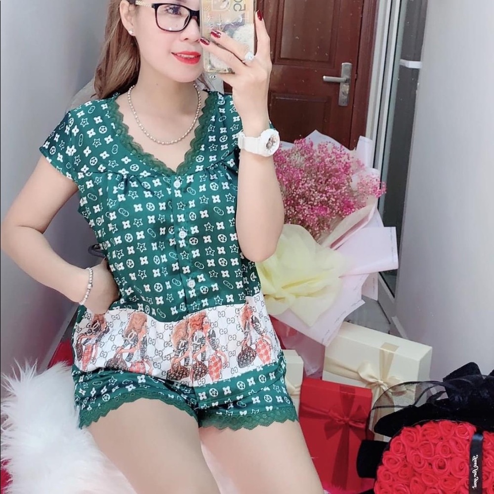 Sleep clothes